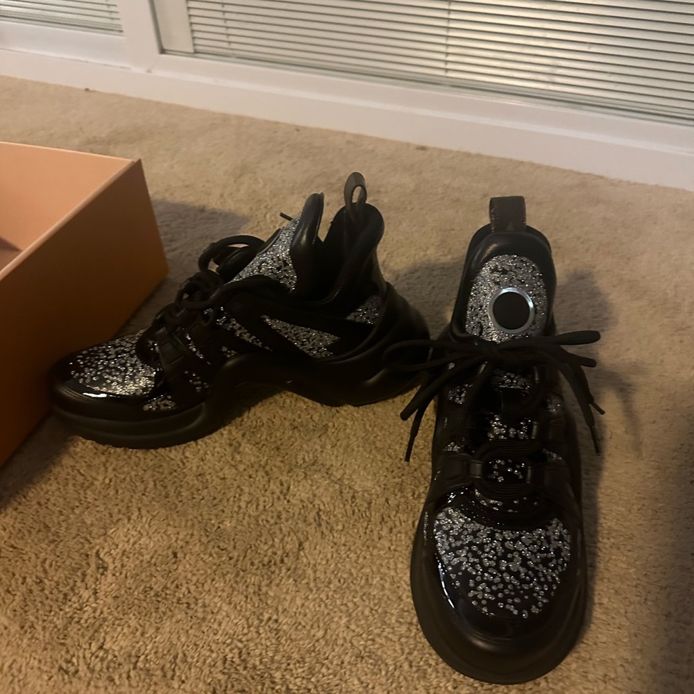 Louis Vuitton Archlight